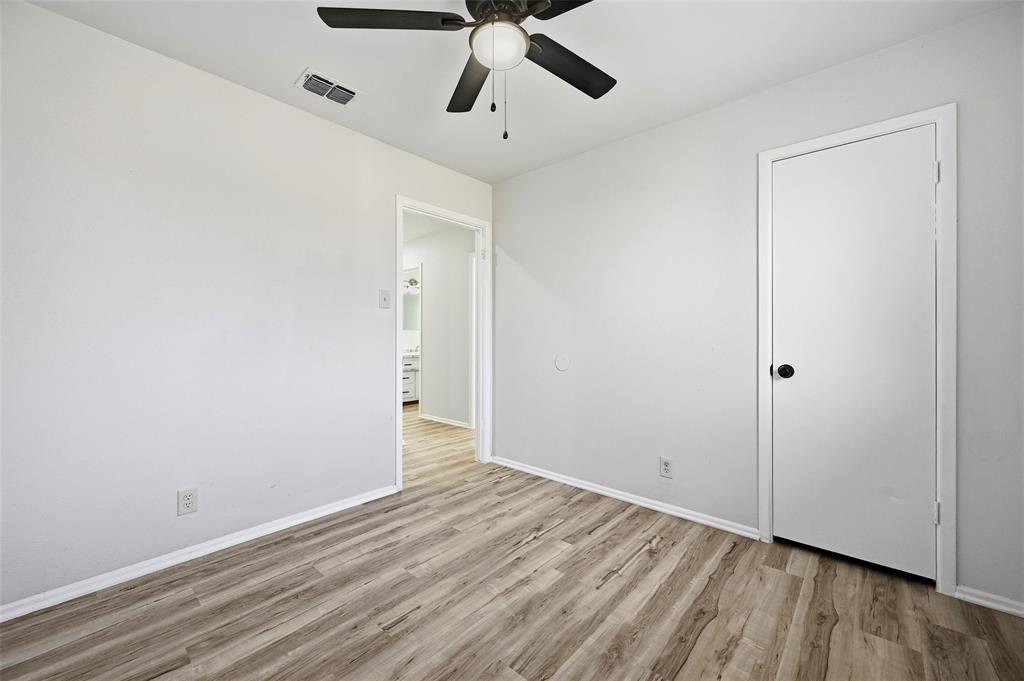 105 N Wood Avenue Property Photo 16