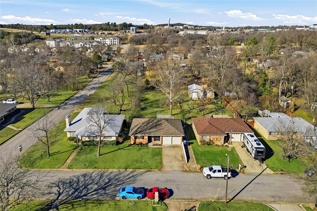 105 N Wood Avenue Property Photo 30