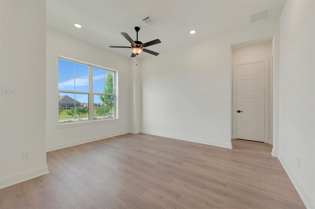 2155 Spotted Fawn Drive Property Photo 6