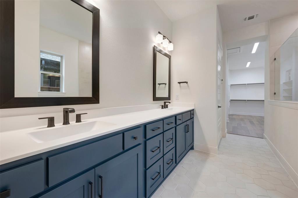 2085 Emerald Grove Drive Property Photo 29