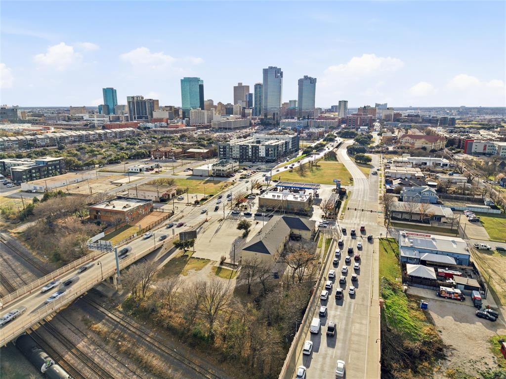 1301 E Weatherford Street Property Photo 40