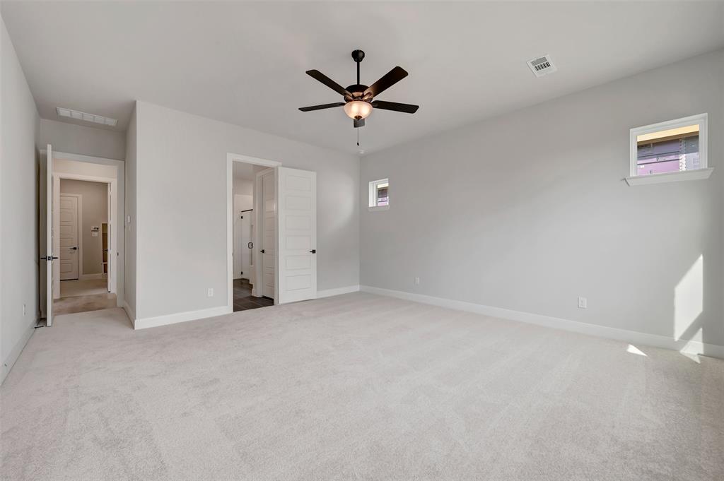 305 Short Cut Street Property Photo 25