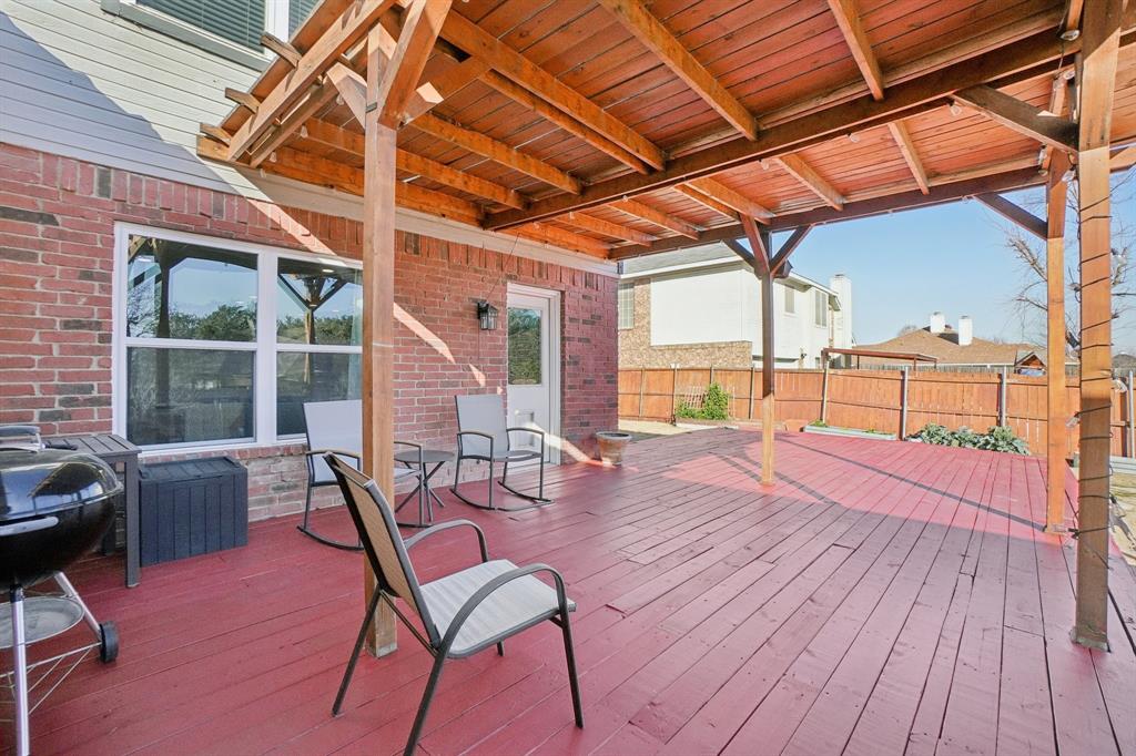 7006 Burning Bush Property Photo 33