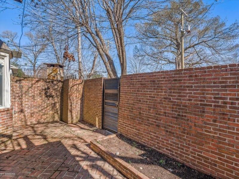 18 Dudley Square Property Photo 27