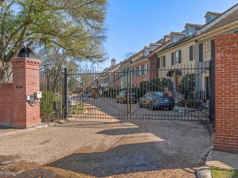 18 Dudley Square Property Photo 29