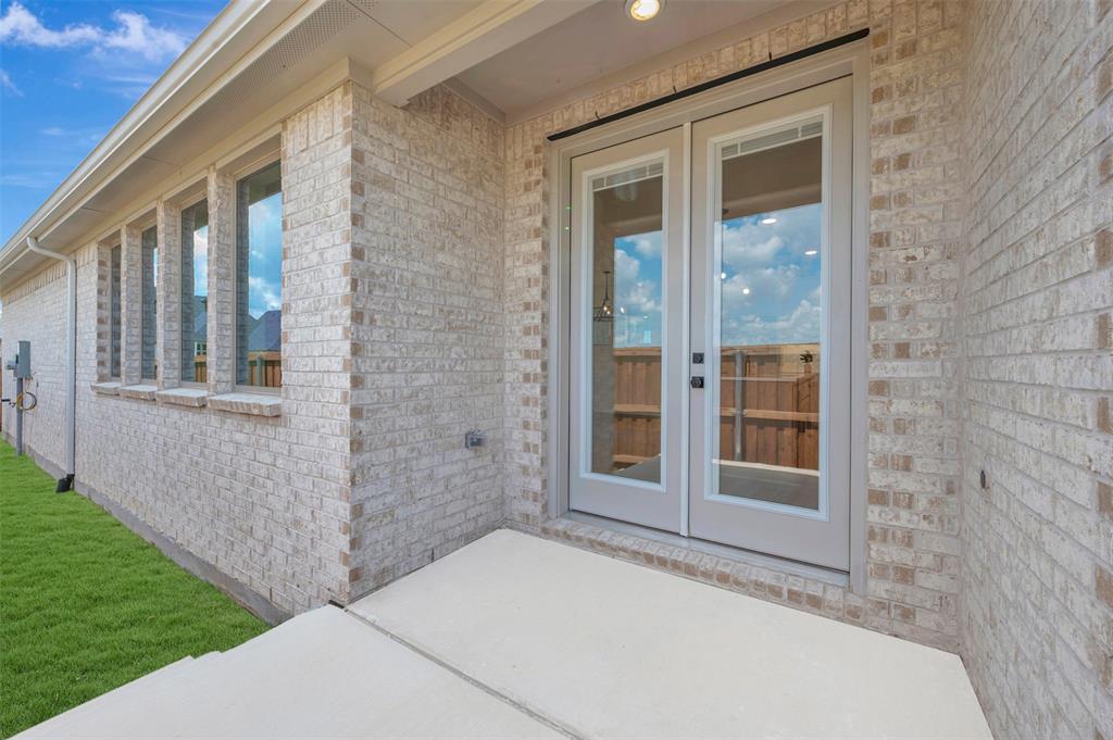 9333 Persimmon Lane Property Photo 2