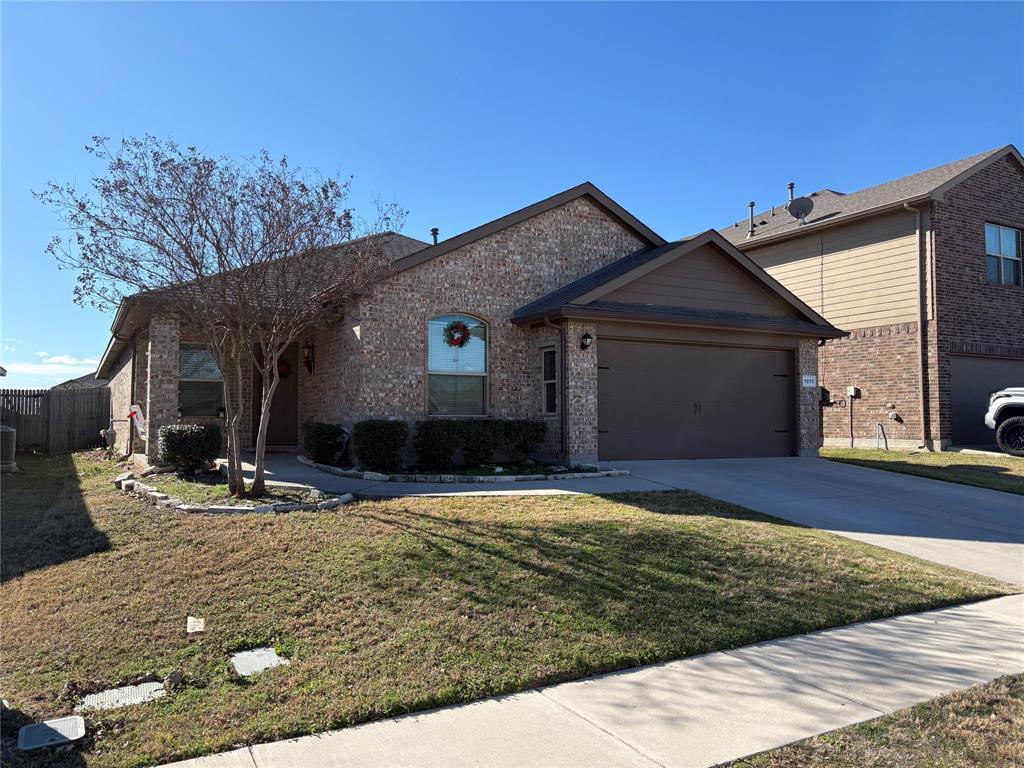 1213 Walnut Cliff Court Property Photo 2