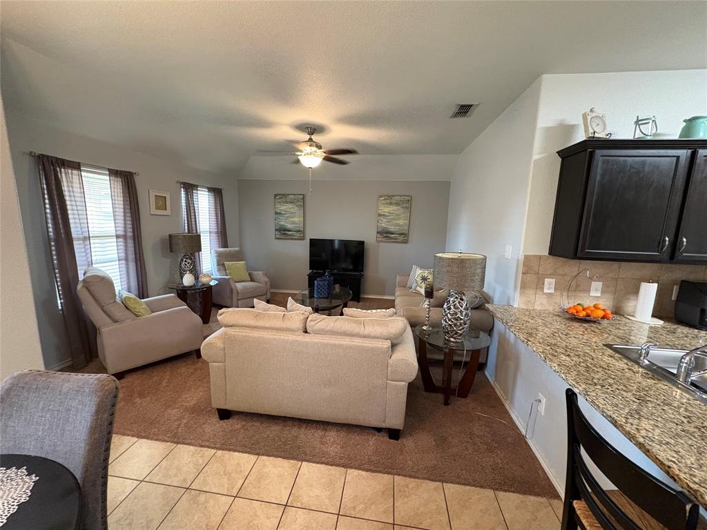 1213 Walnut Cliff Court Property Photo 8