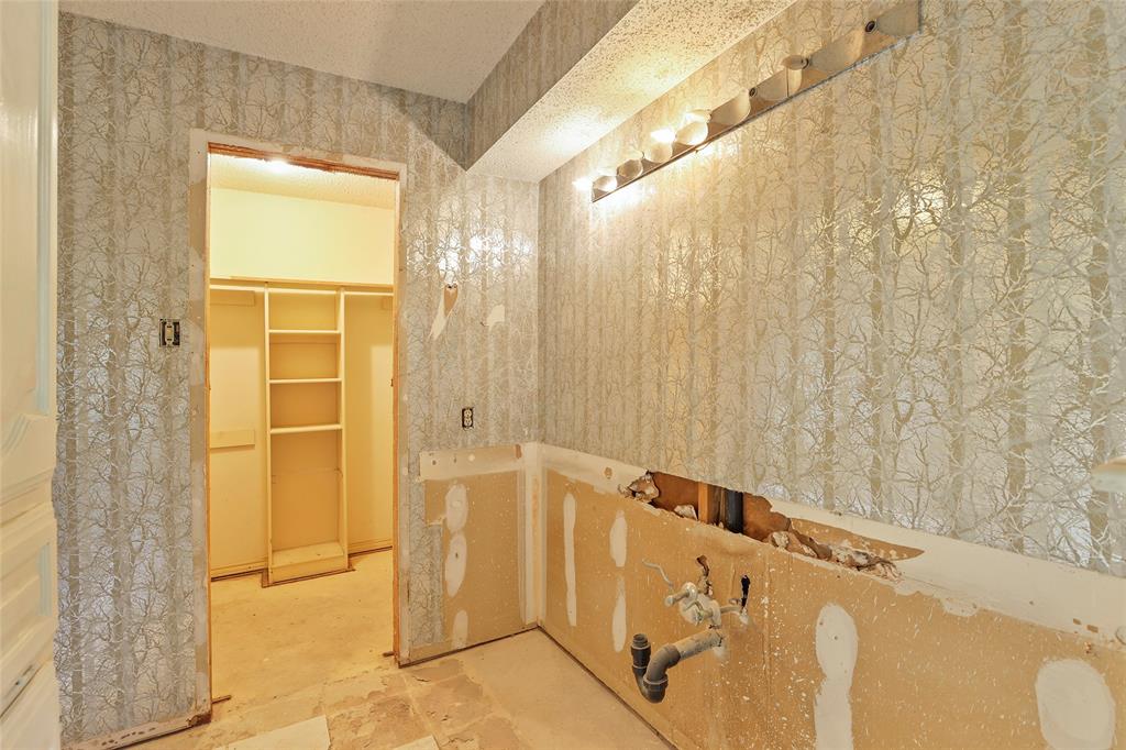 9706 Trevor Drive Property Photo 19