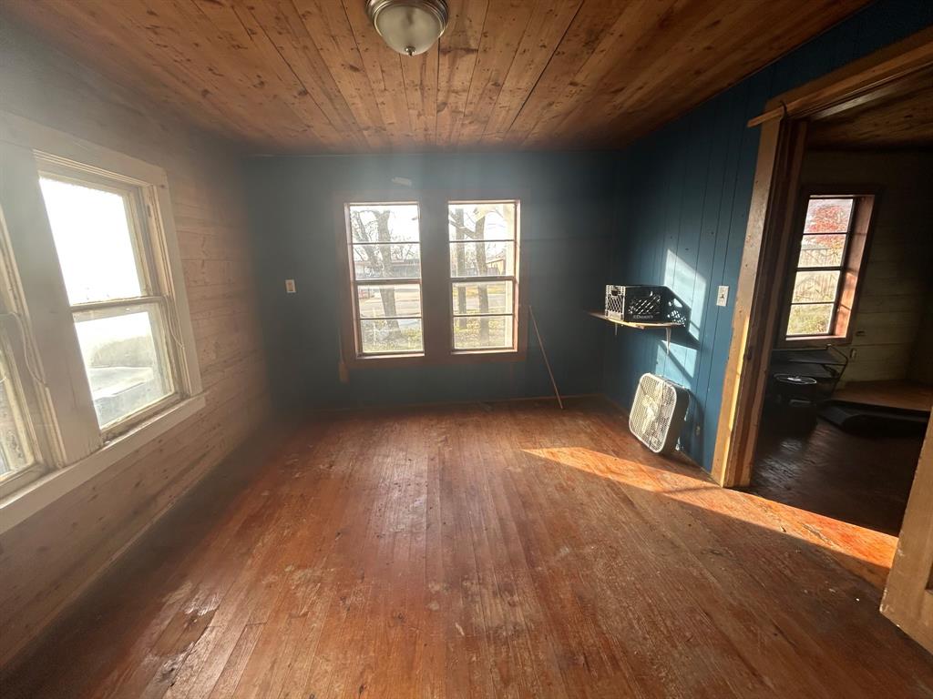 502 N Spears Street Property Photo 4