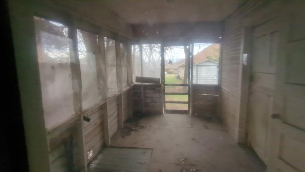 502 N Spears Street Property Photo 8