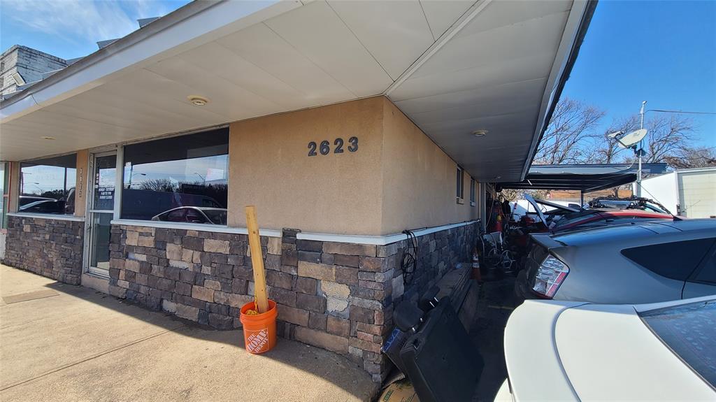 2623 S Garland Avenue Property Photo 5