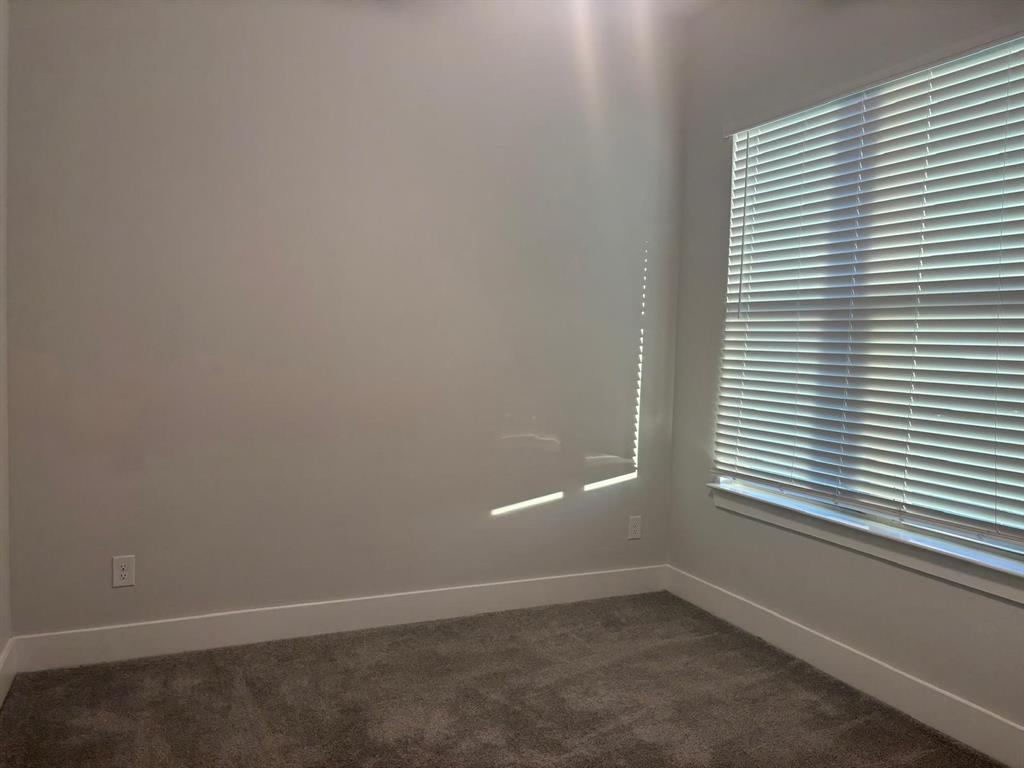 825 W Mayfield Road 102 Property Photo 5