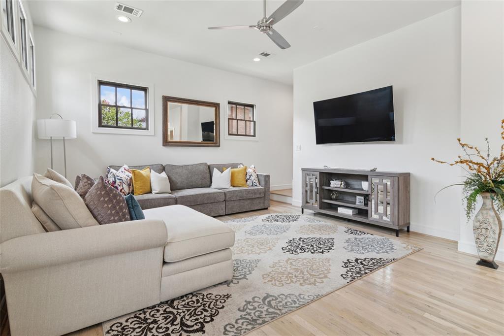 5065 Gaston Avenue 101 Property Photo 4