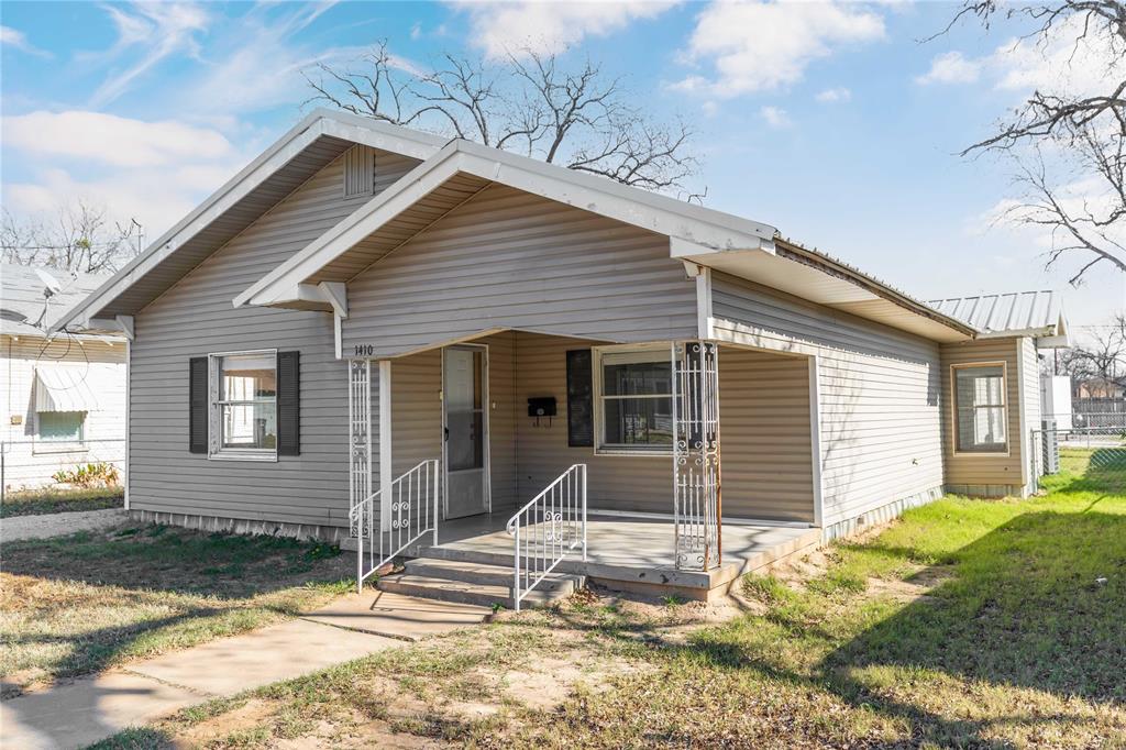 1410 Avenue Property Photo 2