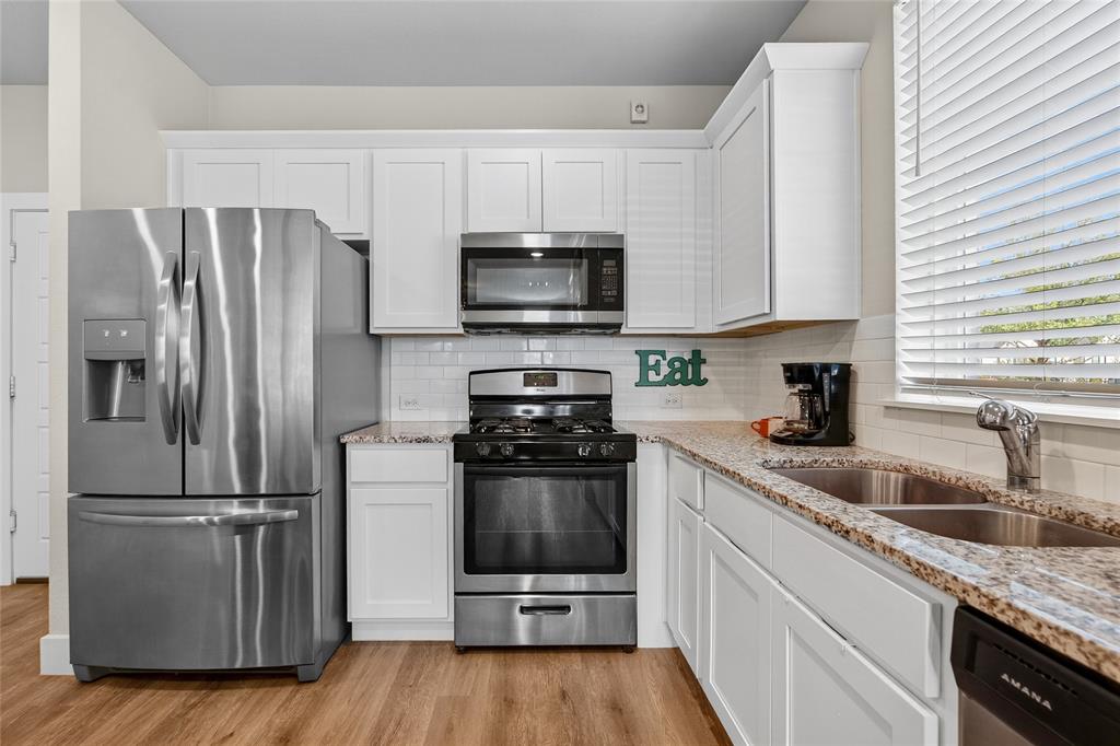 7696 Resting Mews Property Photo 3