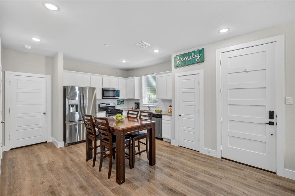 7696 Resting Mews Property Photo 11