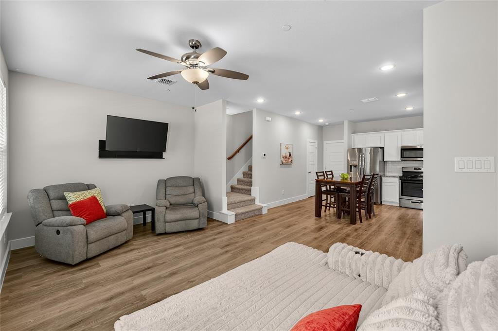 7696 Resting Mews Property Photo 16