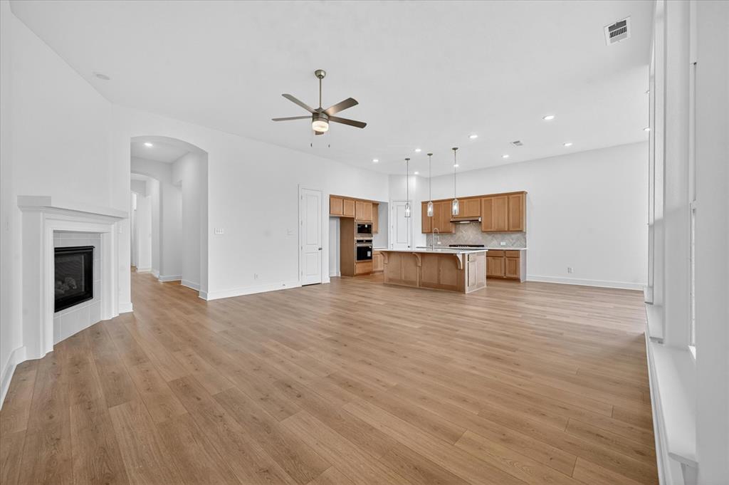 2408 Drummond Street Property Photo 9