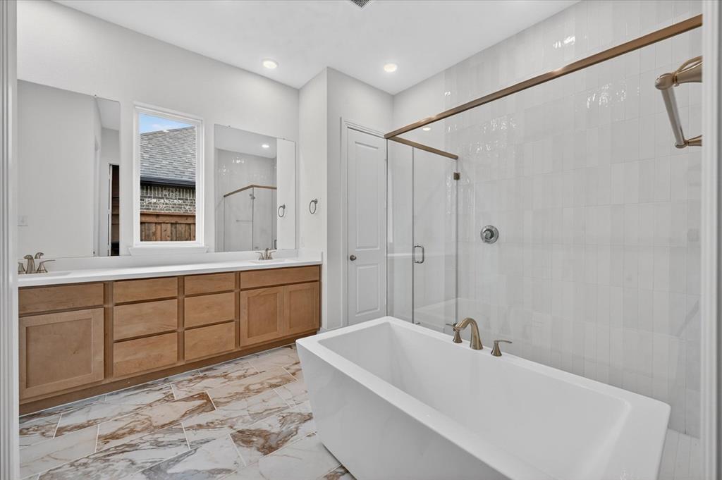 2408 Drummond Street Property Photo 17