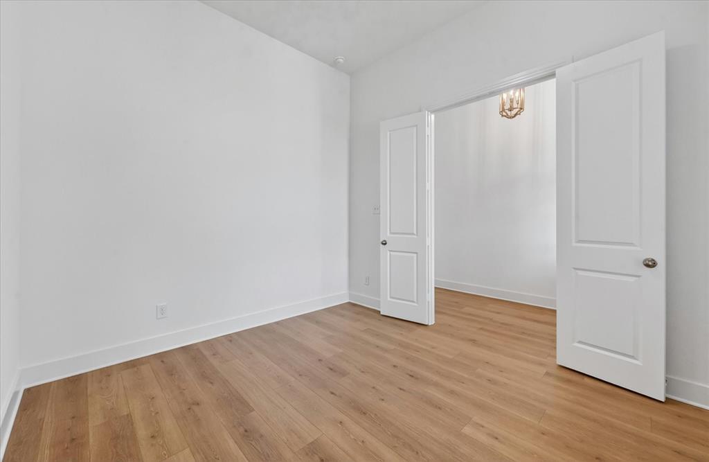 2408 Drummond Street Property Photo 19