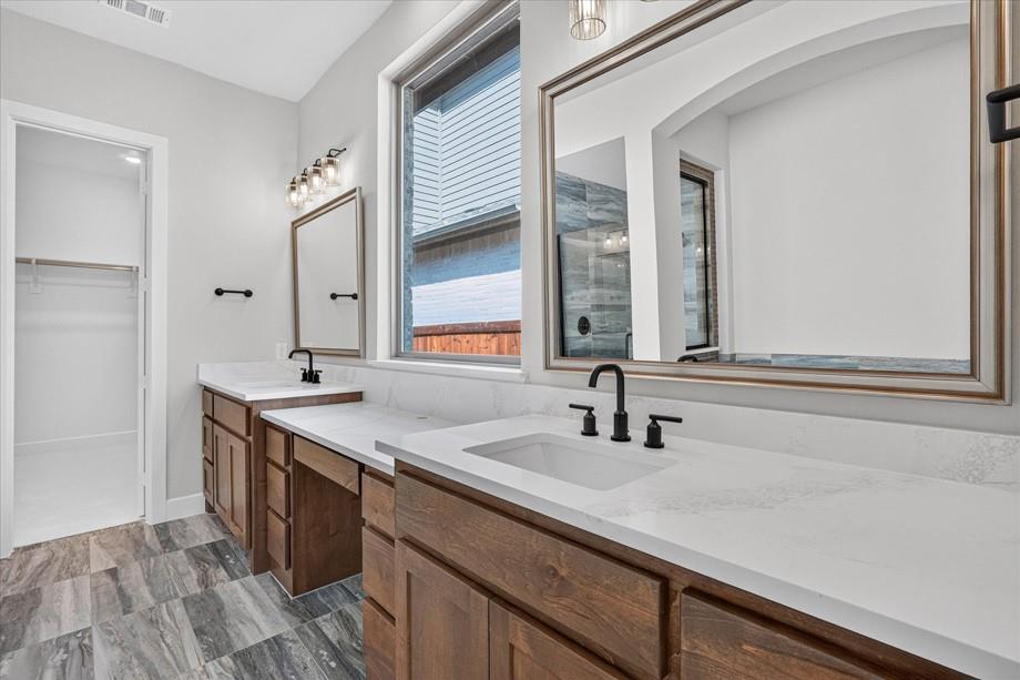 4813 Sandbrock Parkway Property Photo 15