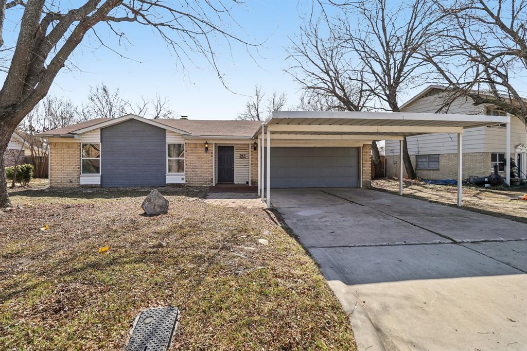 245 Straw Road Property Photo 1