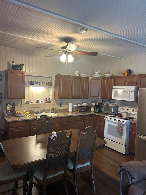 244 County Road 1973 Property Photo 10