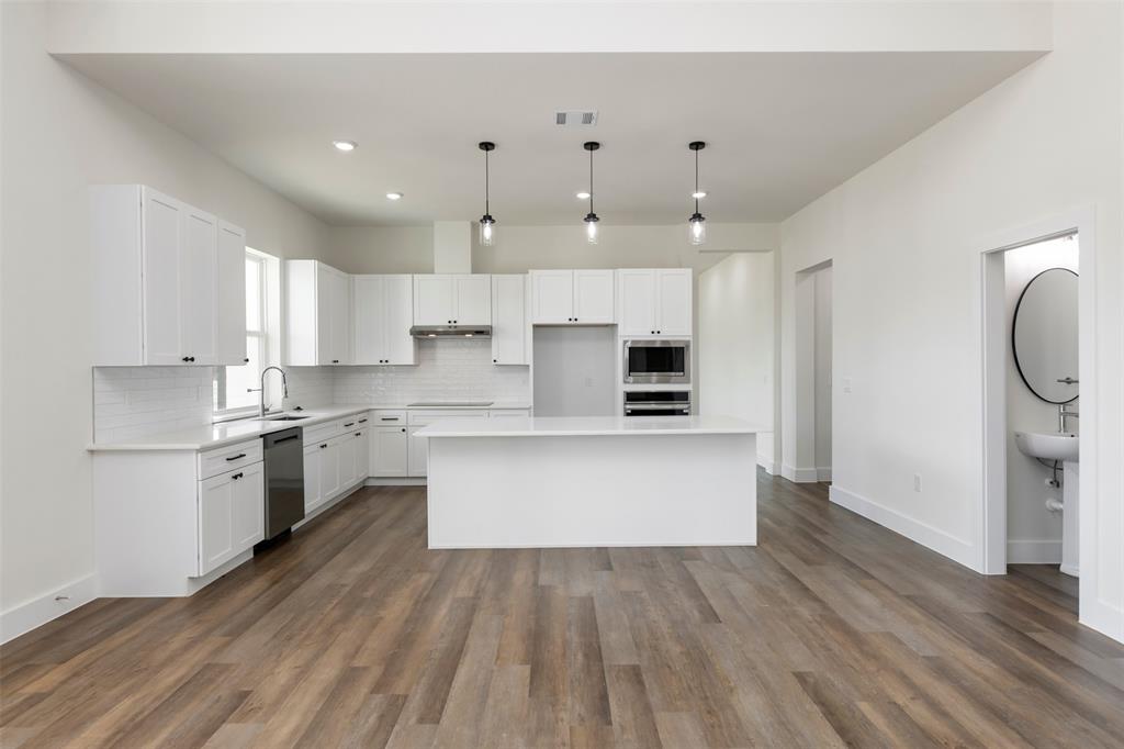 1785 Crestridge Circle Property Photo 8