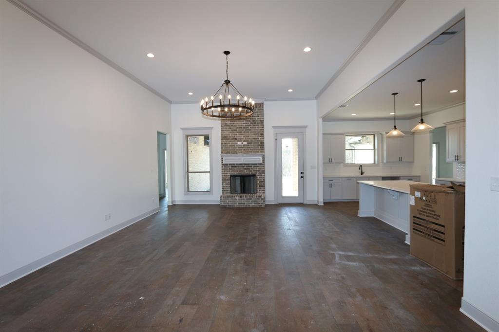 16527 Cooper Way Property Photo 3
