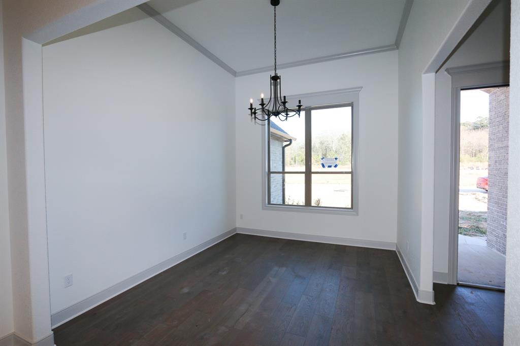 16527 Cooper Way Property Photo 4