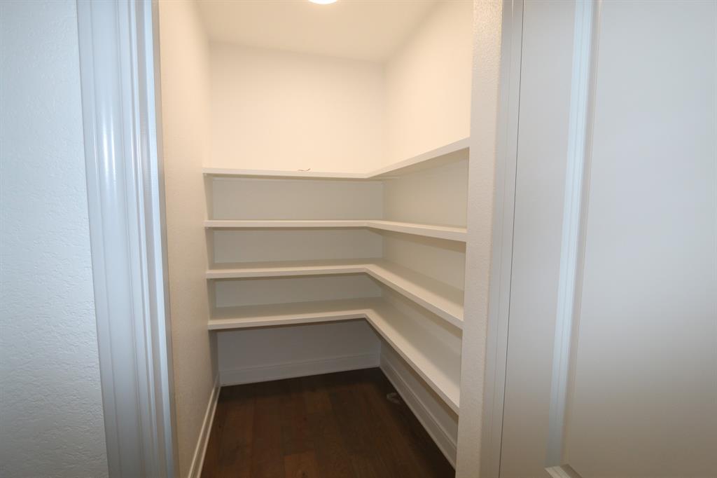 16527 Cooper Way Property Photo 12