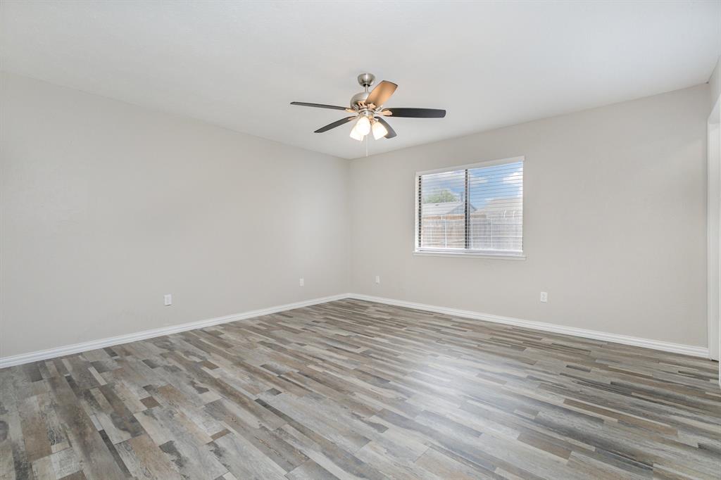 5513 Rearn Drive Property Photo 11