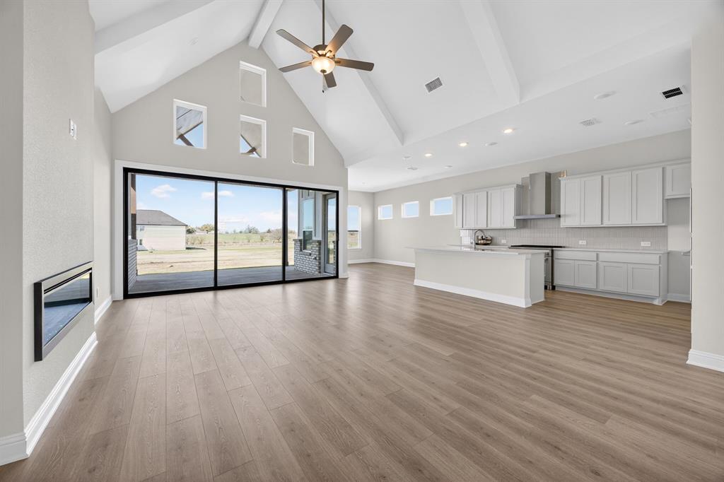 5512 Coorie Drive Property Photo 3
