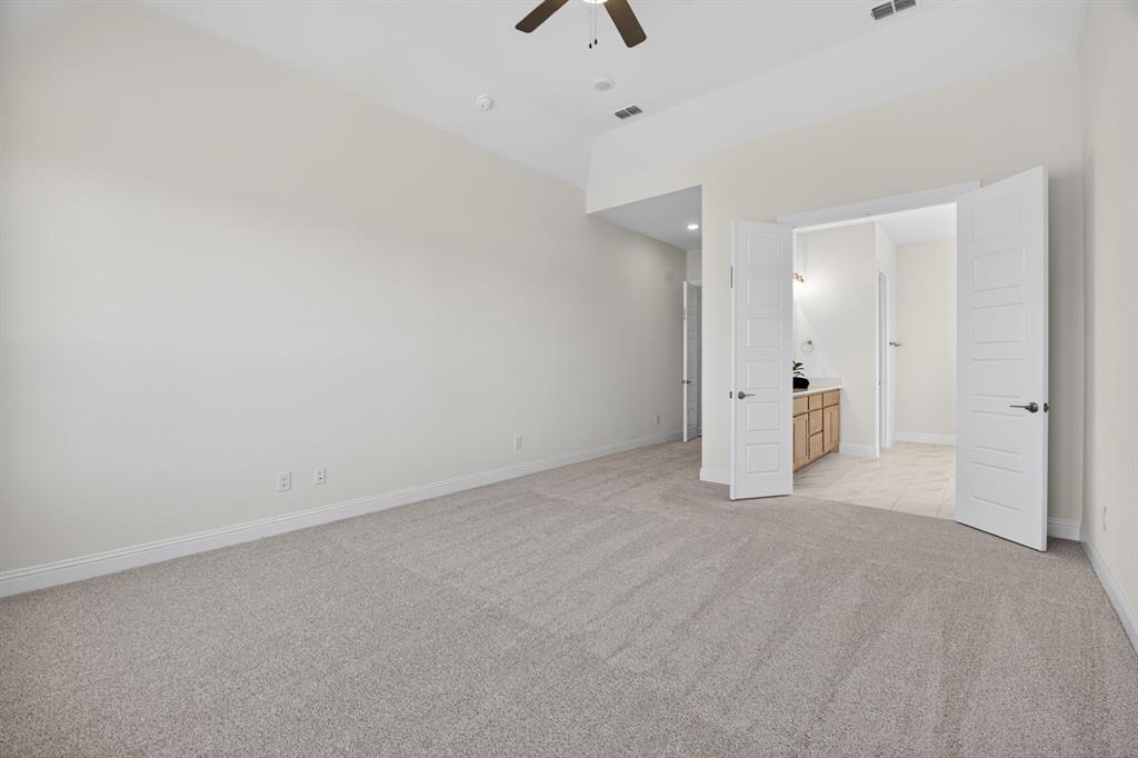 5512 Coorie Drive Property Photo 11