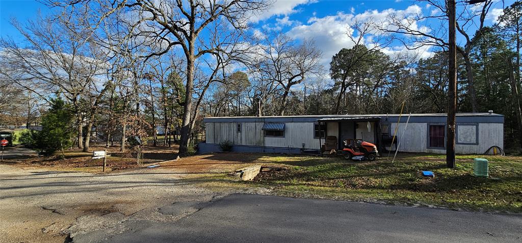 240 E Elm Drive Property Photo 1