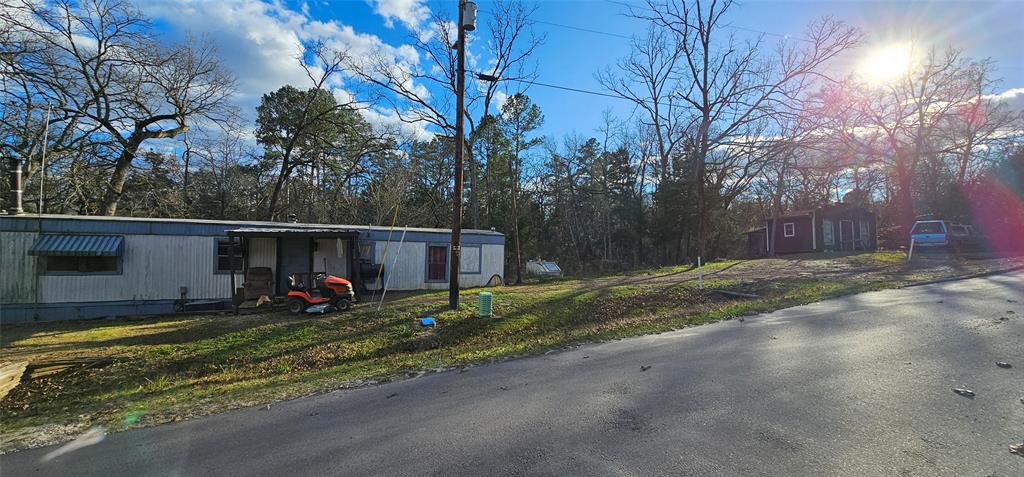 240 E Elm Drive Property Photo 3