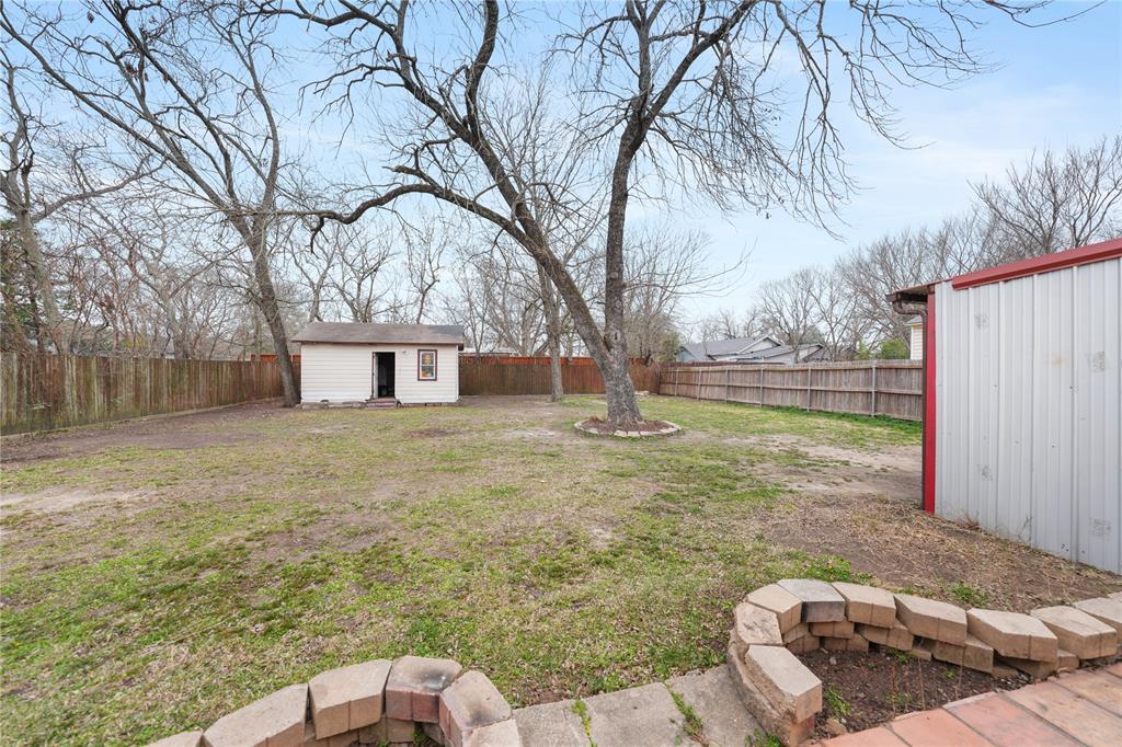 3906 Henderson Street Property Photo 10