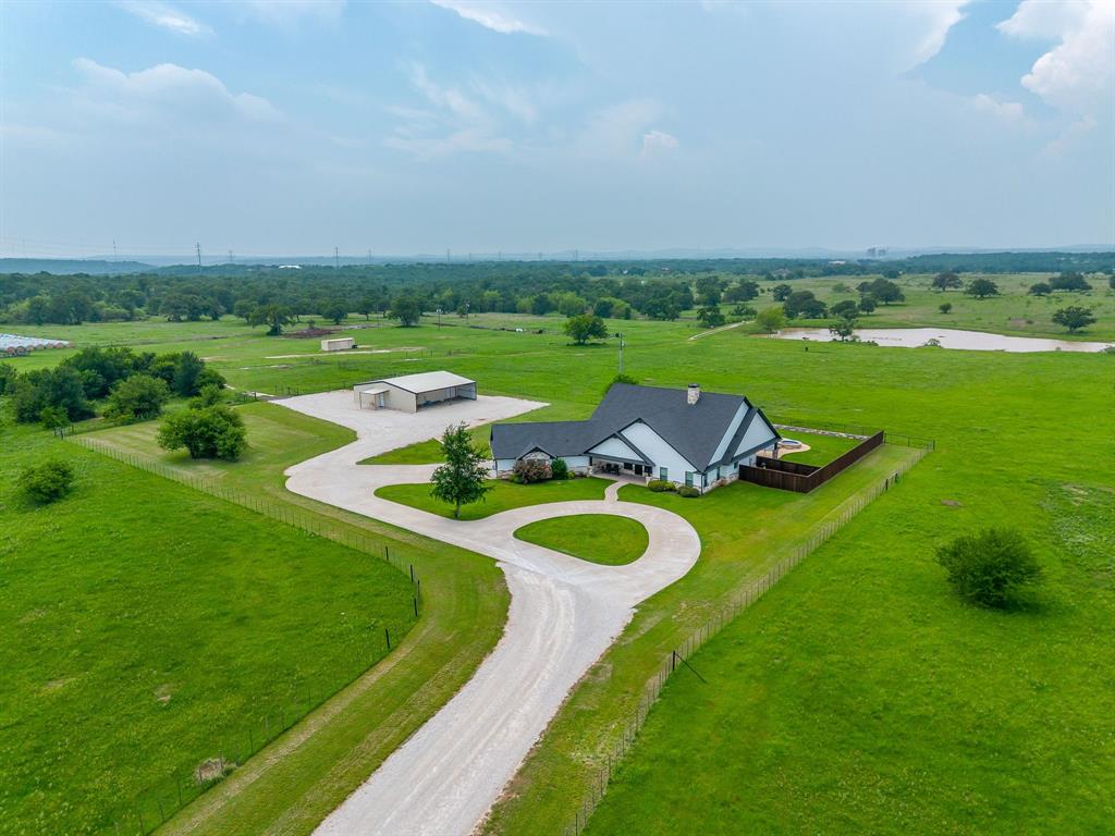 733 Fm 2652 Property Photo 1