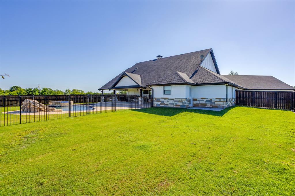 733 Fm 2652 Property Photo 26