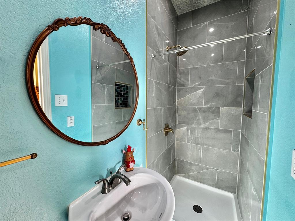 829 John Peter Way Property Photo 10