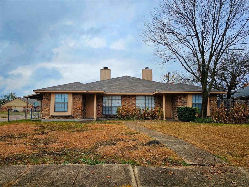 2509 Stanford Street A Property Photo 1