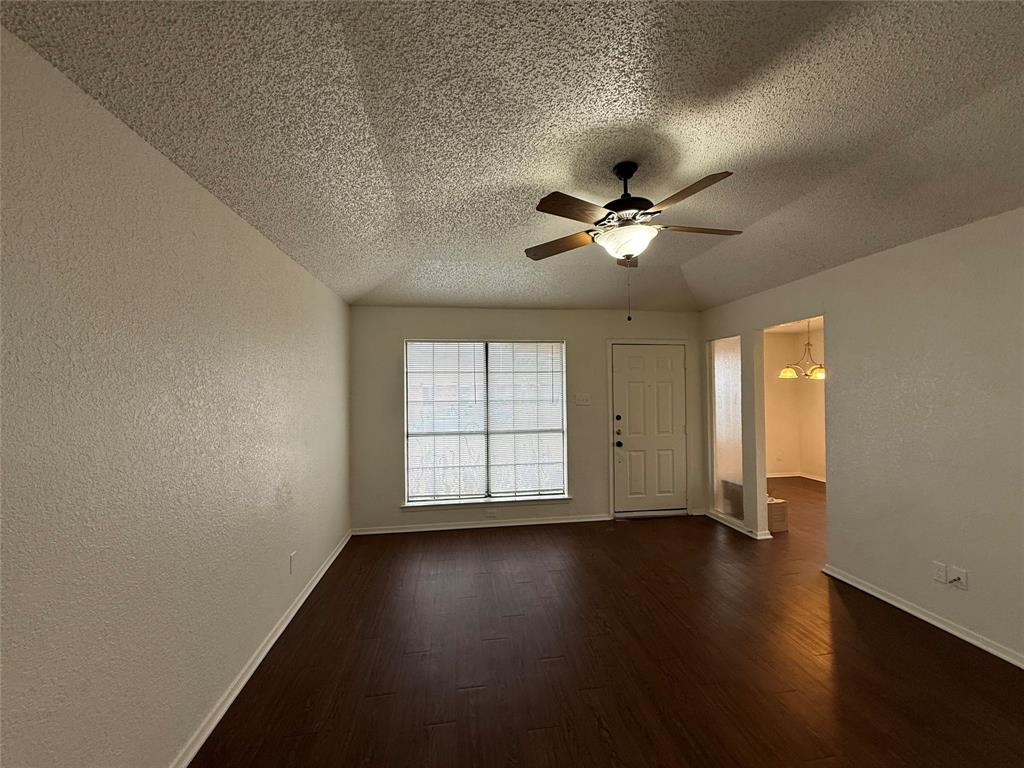 2509 Stanford Street A Property Photo 2