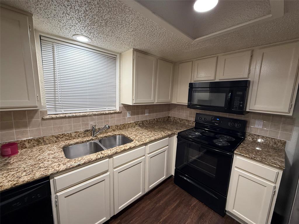 2509 Stanford Street A Property Photo 10