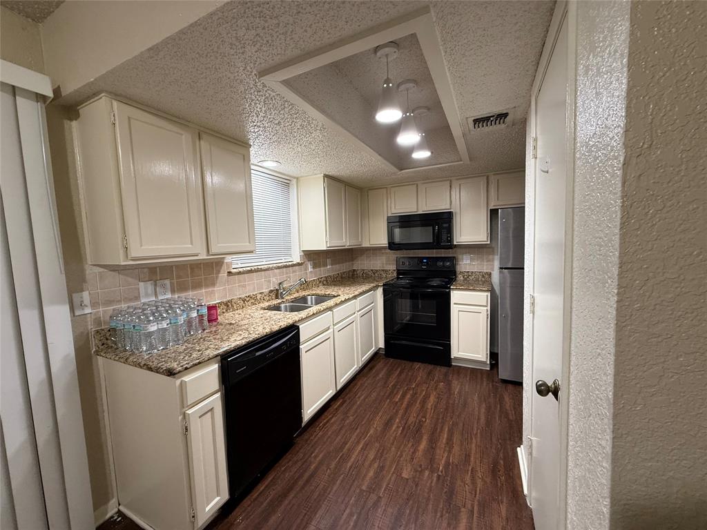 2509 Stanford Street A Property Photo 11