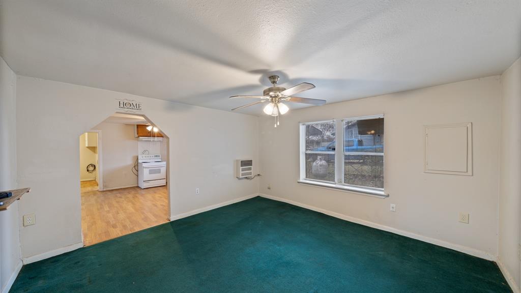 120 Davis Road Property Photo 3