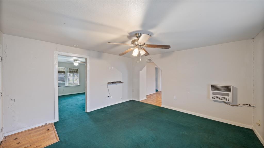 120 Davis Road Property Photo 4