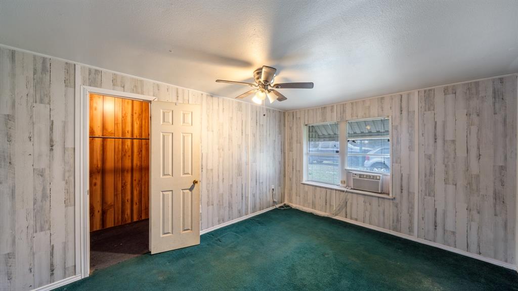 120 Davis Road Property Photo 11