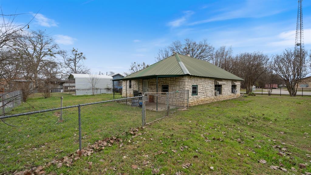 120 Davis Road Property Photo 17