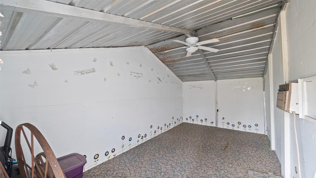 120 Davis Road Property Photo 20